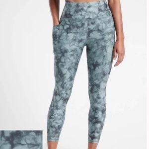Athleta Powervita Salutation 7/8 Tight Leggings size SP
